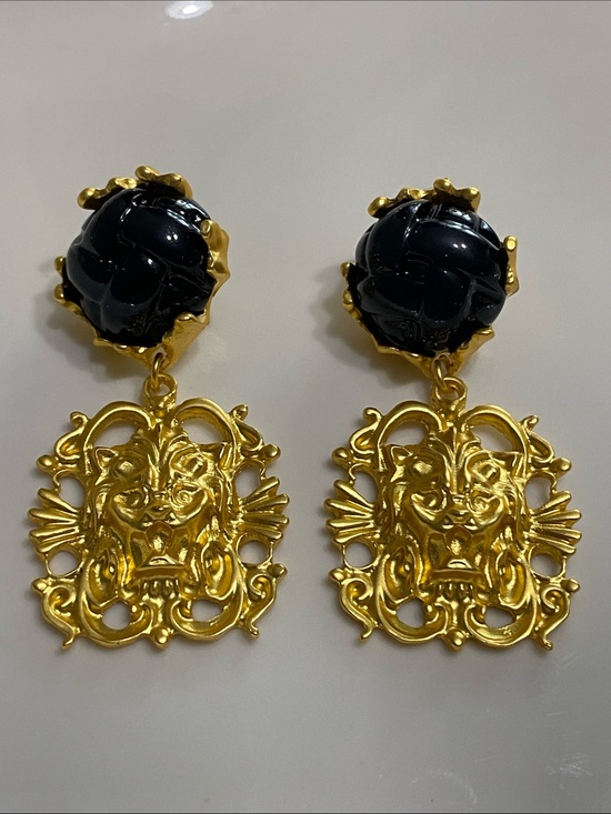Jewelry - Matte Gold Filigree Lion Drop Earrings with Black Cabochon